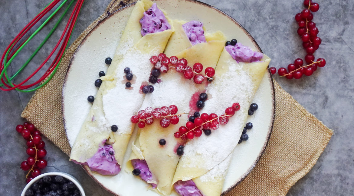Crepes mit Heidelbeer Quark Füllung