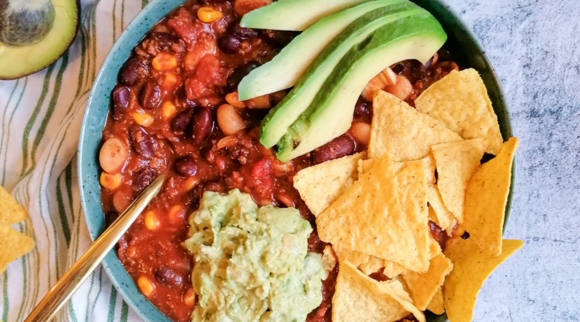 Chili sin Carne mit Guacamole