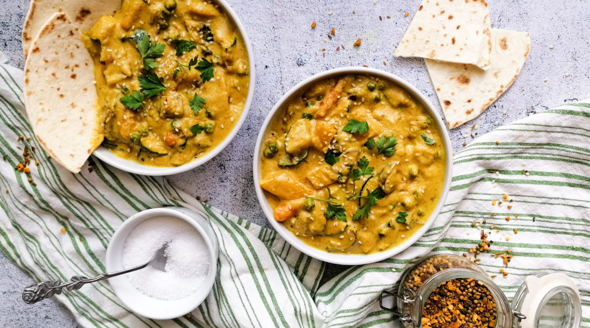 Vegetarisches indisches Curry Rezept mit Kokosmilch