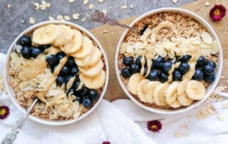 Veganes Porridge mit Banane und Zimt