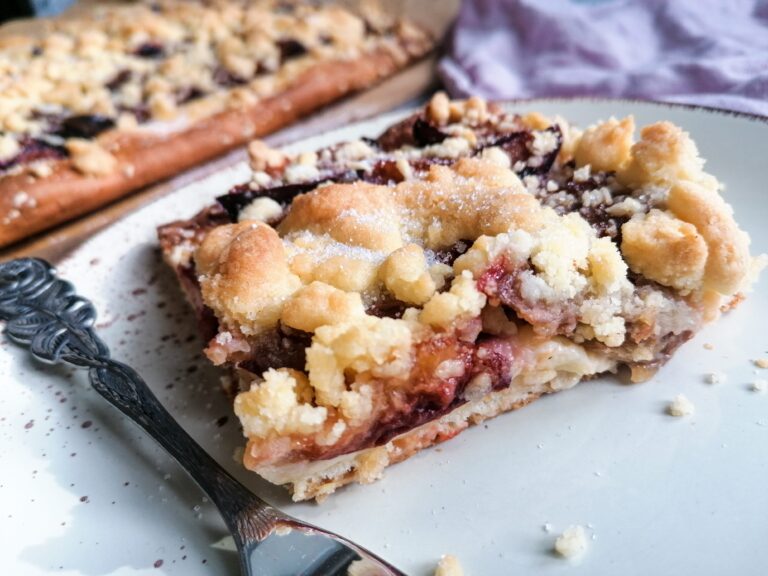 Pflaumenkuchen vom Blech mit Streuseln