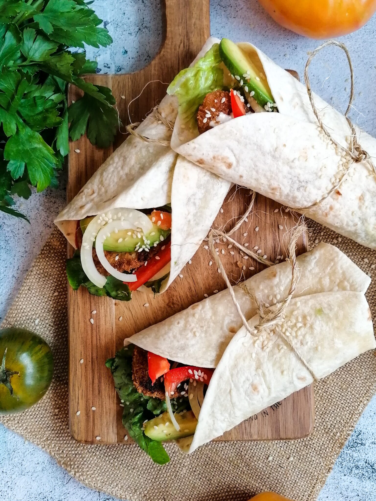 Vegetarische Ceasar Chicken Wraps