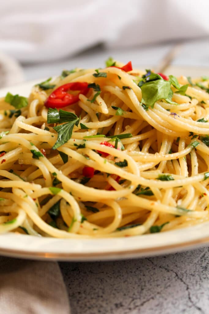 Spaghetti aglio e Olio - Genuss des Lebens - Vegetarische, gesunde Rezepte