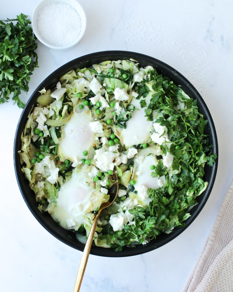 Grünes Shakshuka Paleo – mit Spinat und Spitzkohl (low carb)