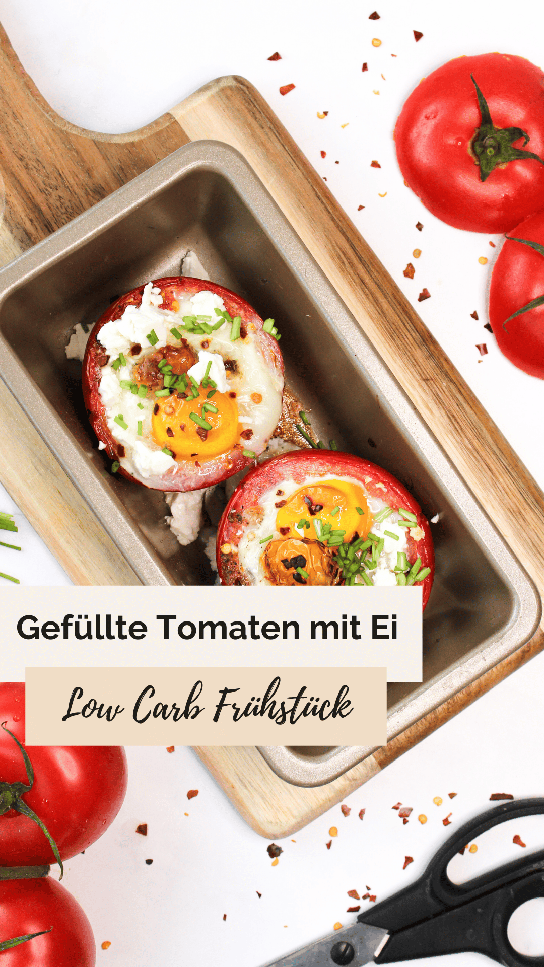 Gefüllte Tomate vegetarisch mit Feta und Ei Gefüllte Tomate vegetarisch mit Feta und Ei