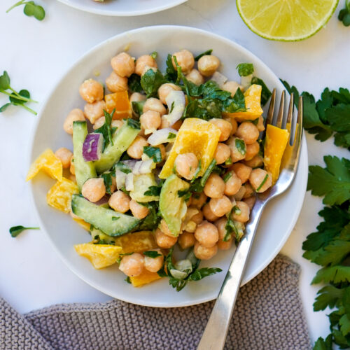 Griechischer Orzo Salat | Perfekt als Grillbeilage