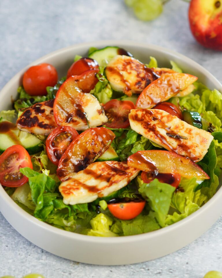 Halloumi Salat mit karamellisierter Nektarine