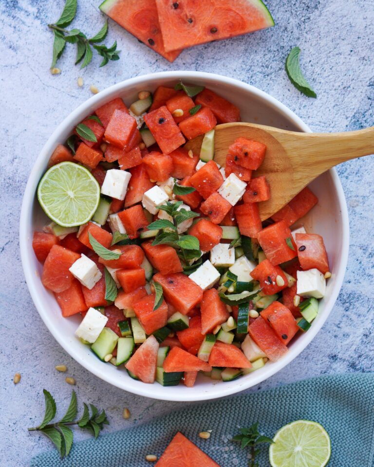 Melonen Feta Salat mit Minze und Gurke - Genuss des Lebens: Gesunde Rezepte