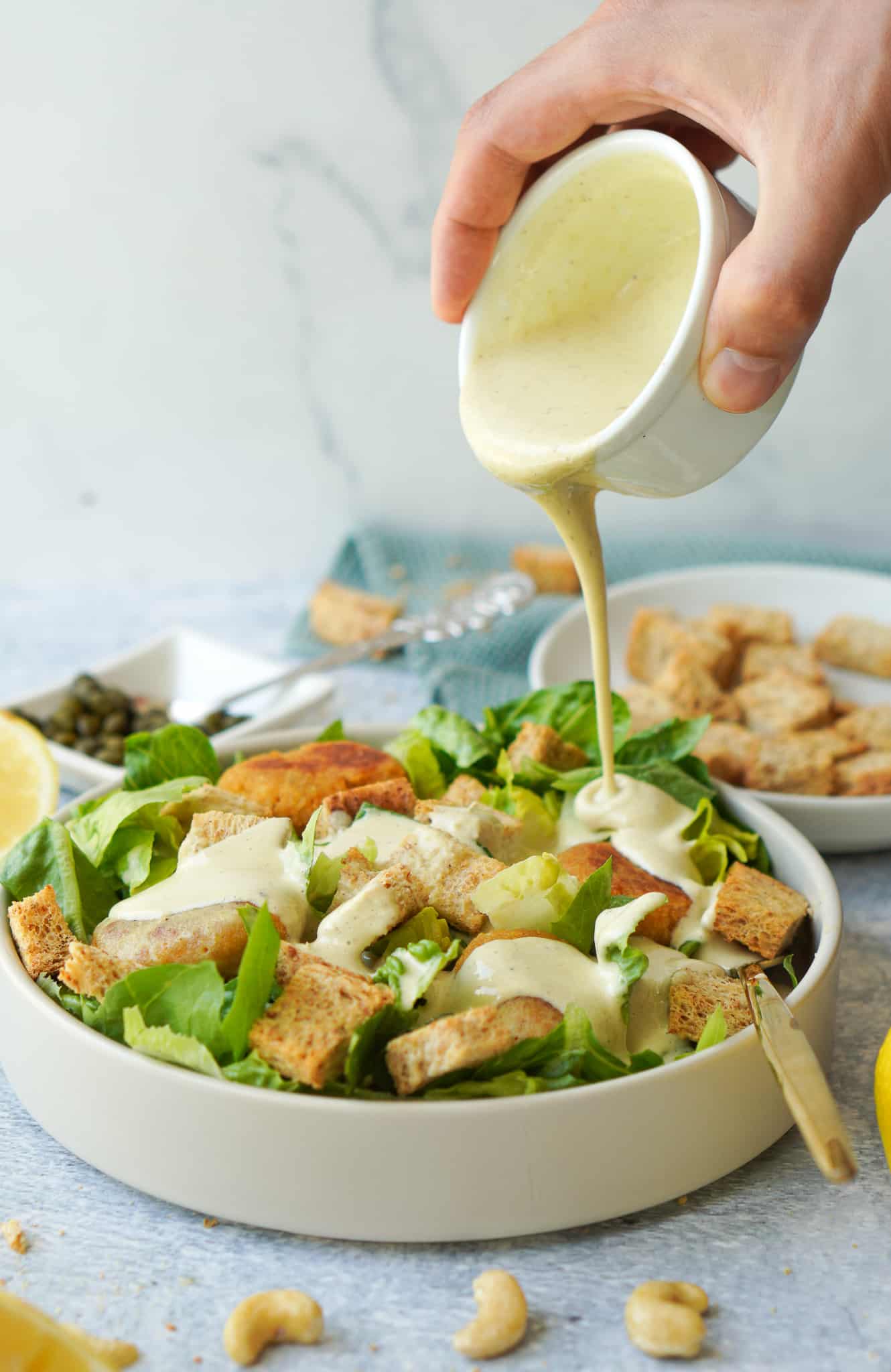 Veganer Caesar Salad - ohne Ei & ohne Sardellen