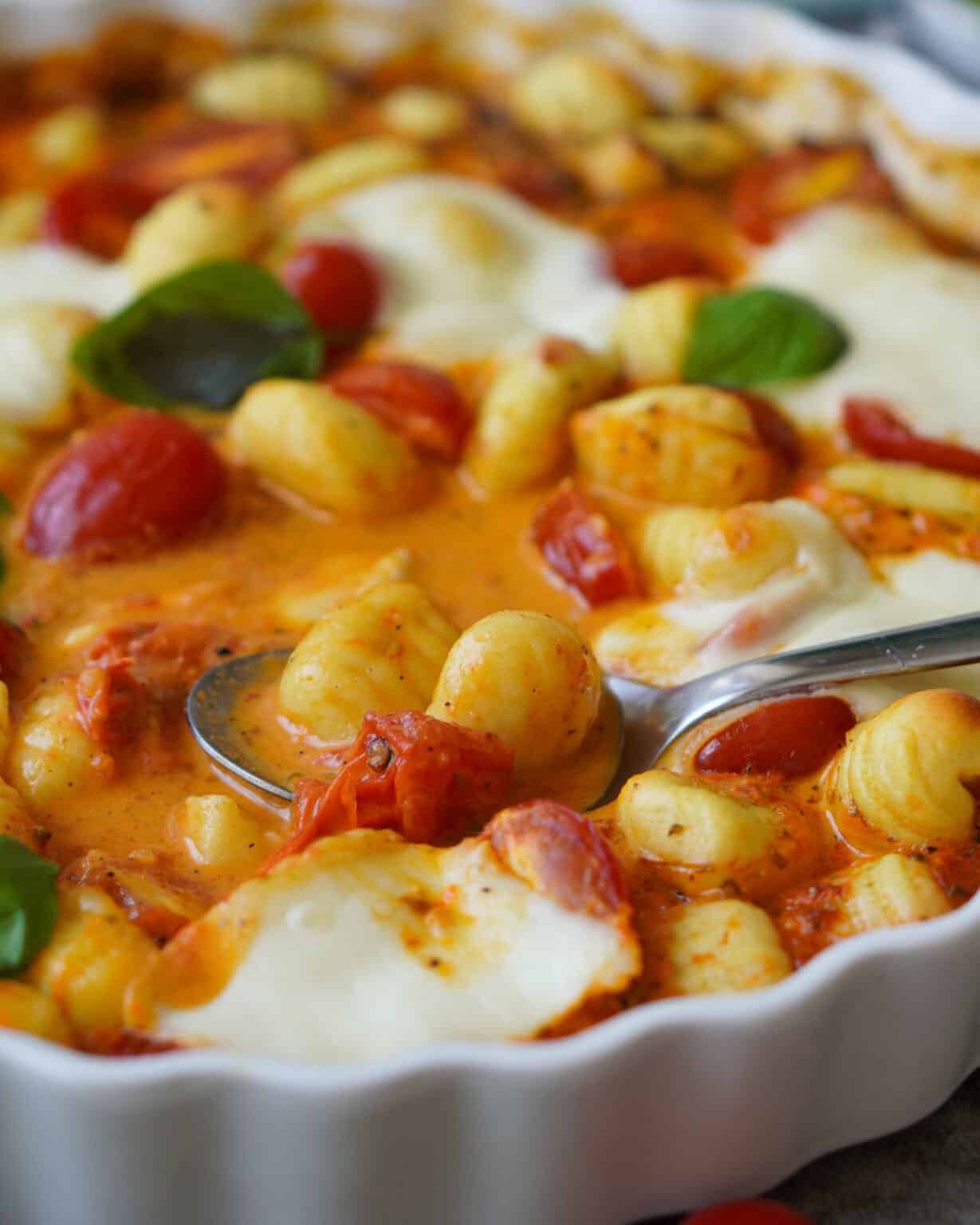 Gnocchi Auflauf Tomate Mozzarella - einfach