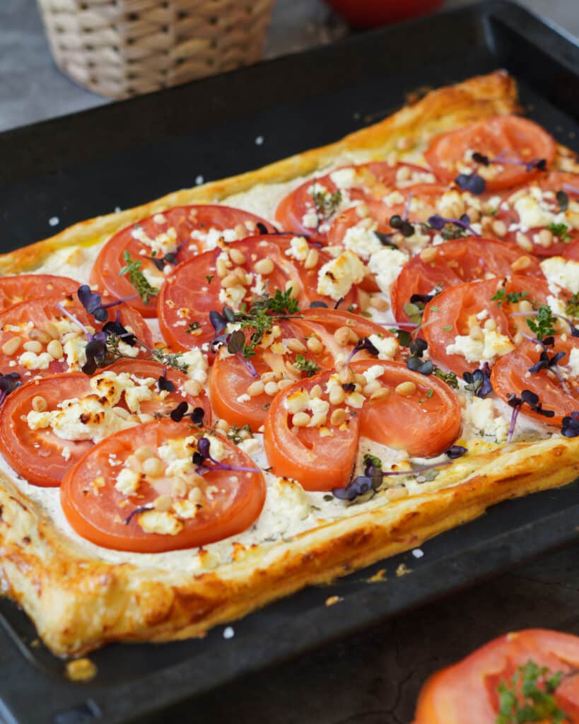 Tomatentarte mit Blätterteig