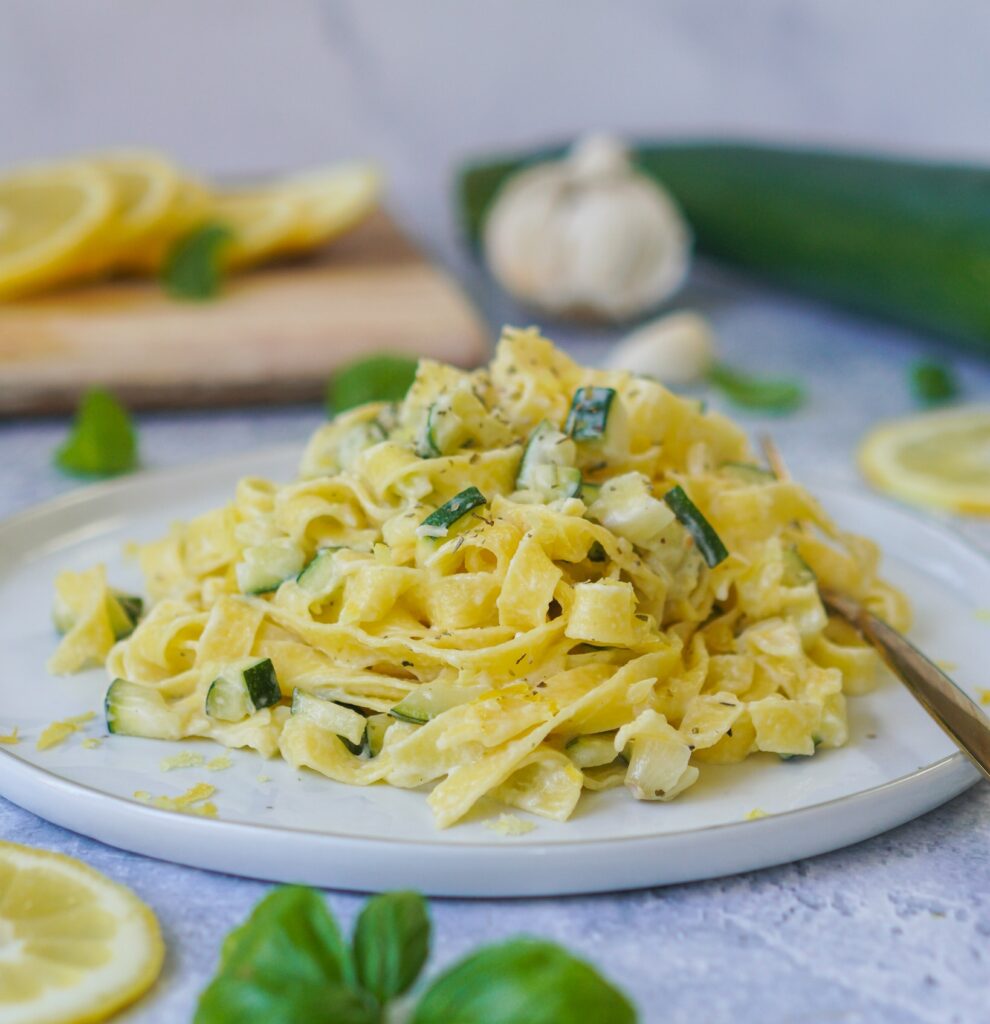 Nudeln mit Zucchini - schnell &amp; einfach