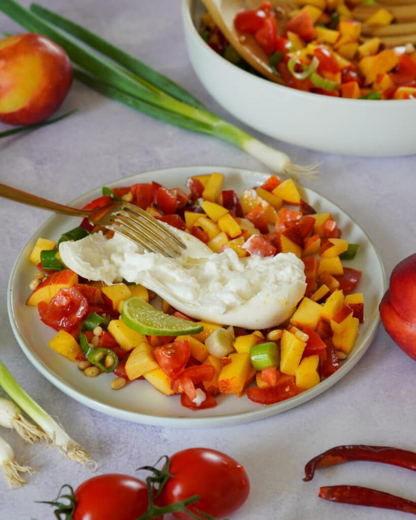 Pfirsich Salat mit Burrata