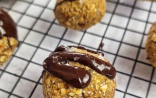 Protein Energy Balls | Chai Latte Geschmack