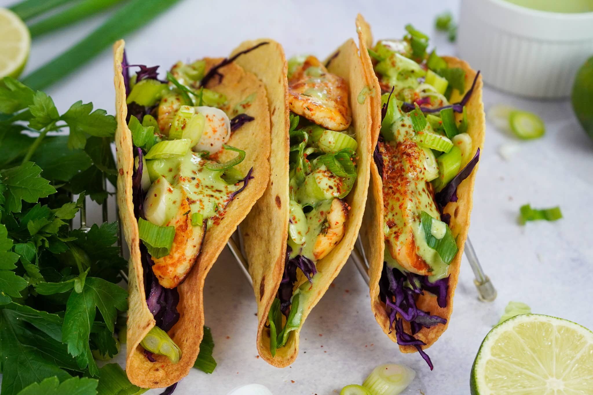 Tacos mit Halloumi und Joghurt-Soße