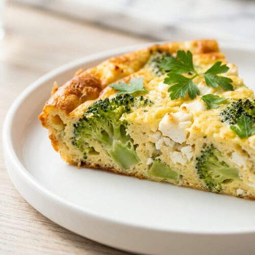 Schnelle Brokkoli-Feta-Quiche ohne Boden
