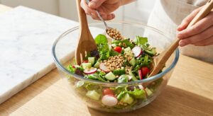 Gnocchi-Salat to Go mit Feta und Rucola - Schritt 5