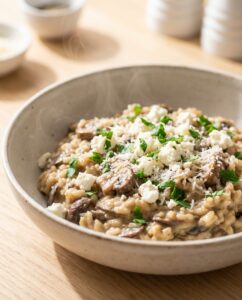 Cremiges Pilz-Risotto mit Parmesan und Feta