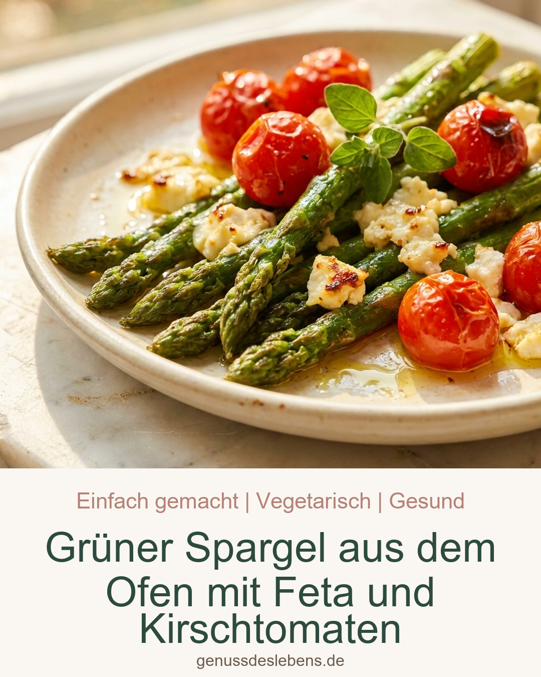 Grüner Spargel aus dem Ofen mit Feta und Kirschtomaten - Pin für Pinterest