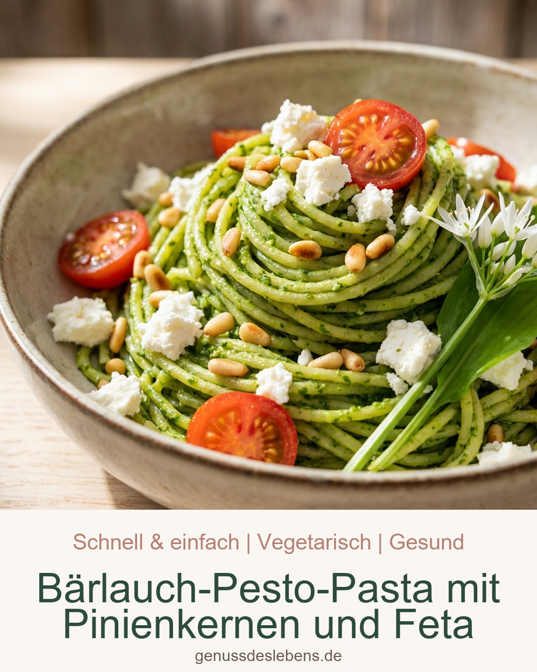 Bärlauch-Pesto-Pasta mit Pinienkernen und Feta - Pin für Pinterest