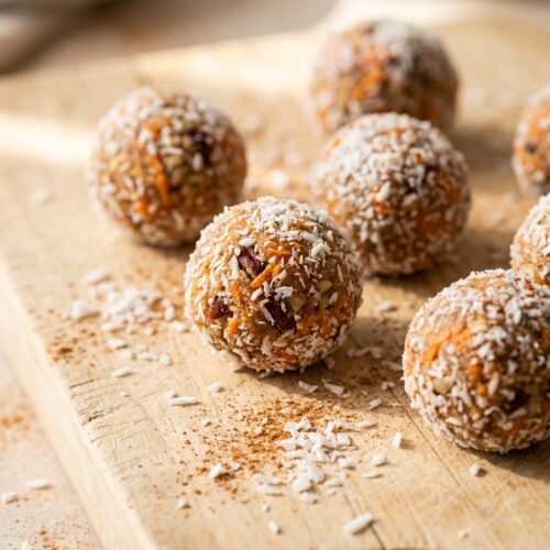 Carrot Cake Energy Balls mit Karotte und Zimt